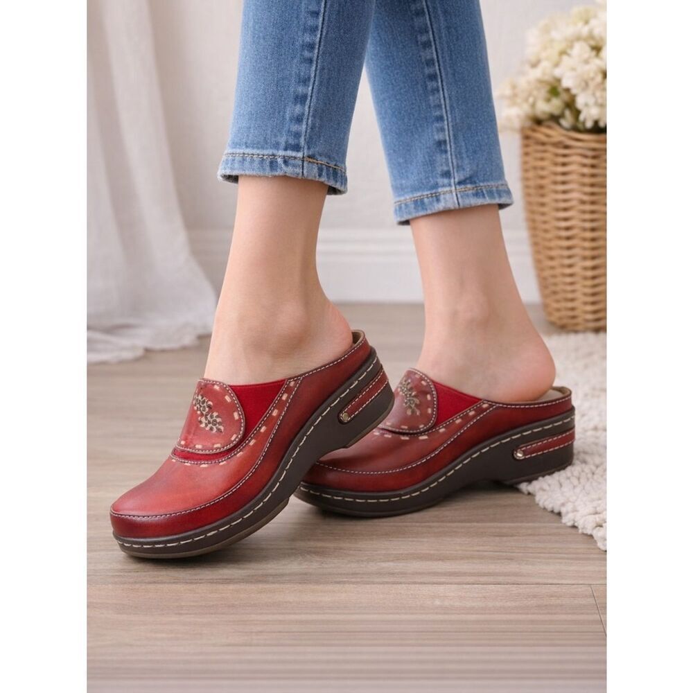 L'ATISTE Red Leather Women's Mules  size 37 or 6.5
